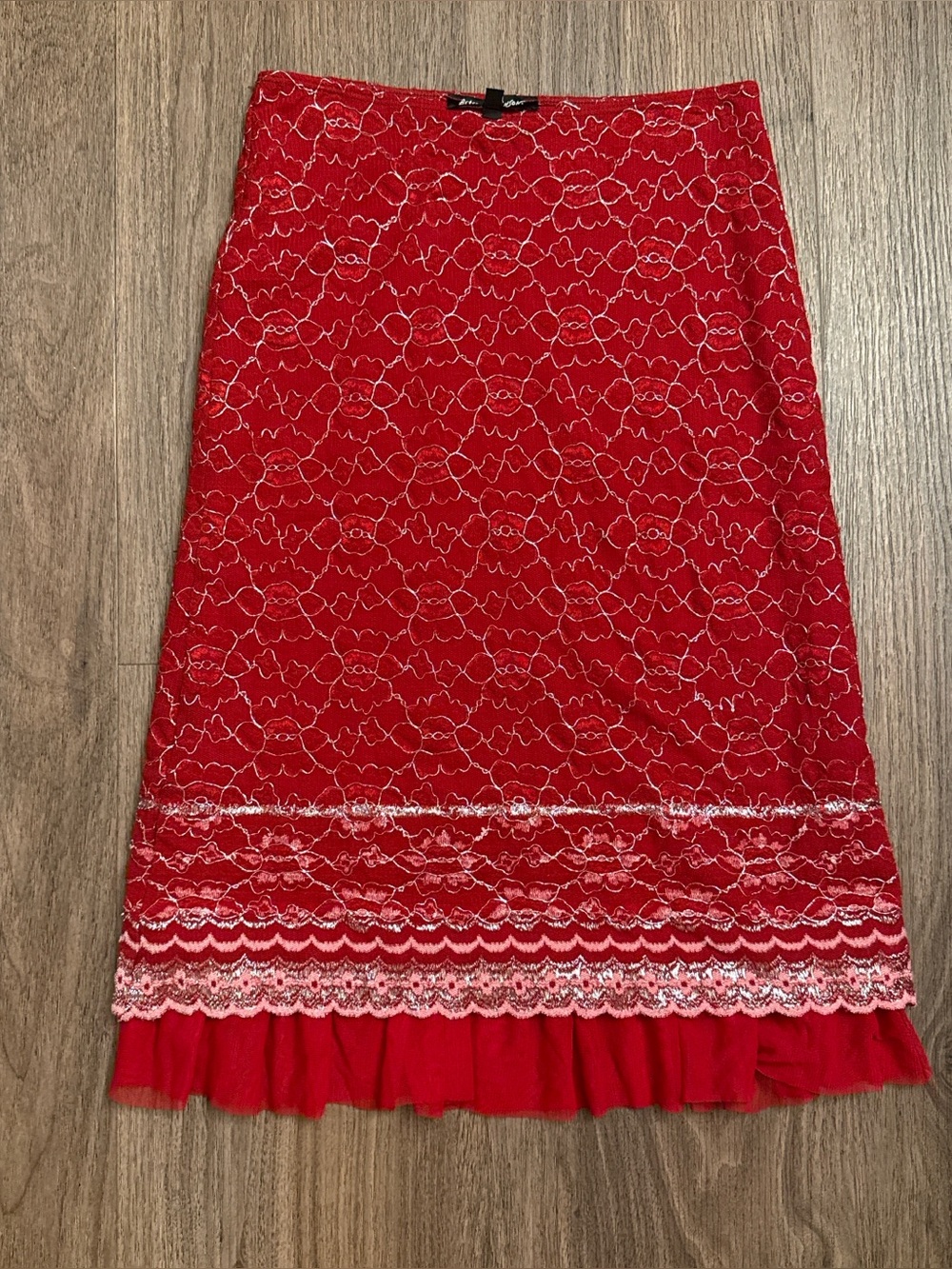 Betsey Johnson 90'S vintage black label, red midi skirt with silver lace size p
